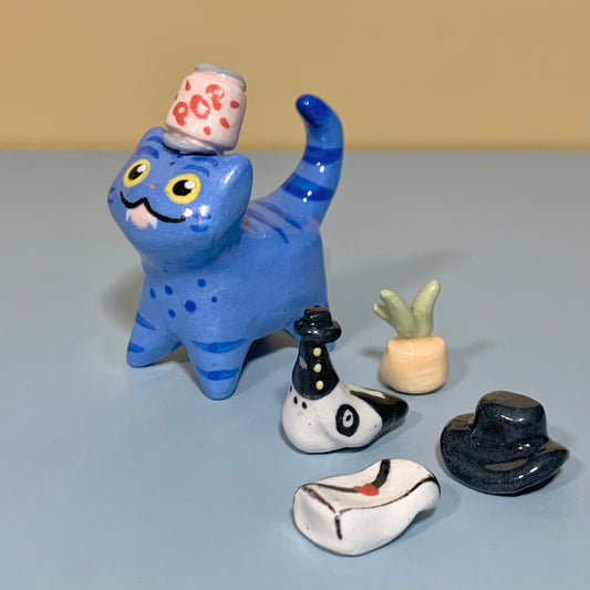 KPDH Derpy Cat Ceramic Figurine with Magnetic Attachments