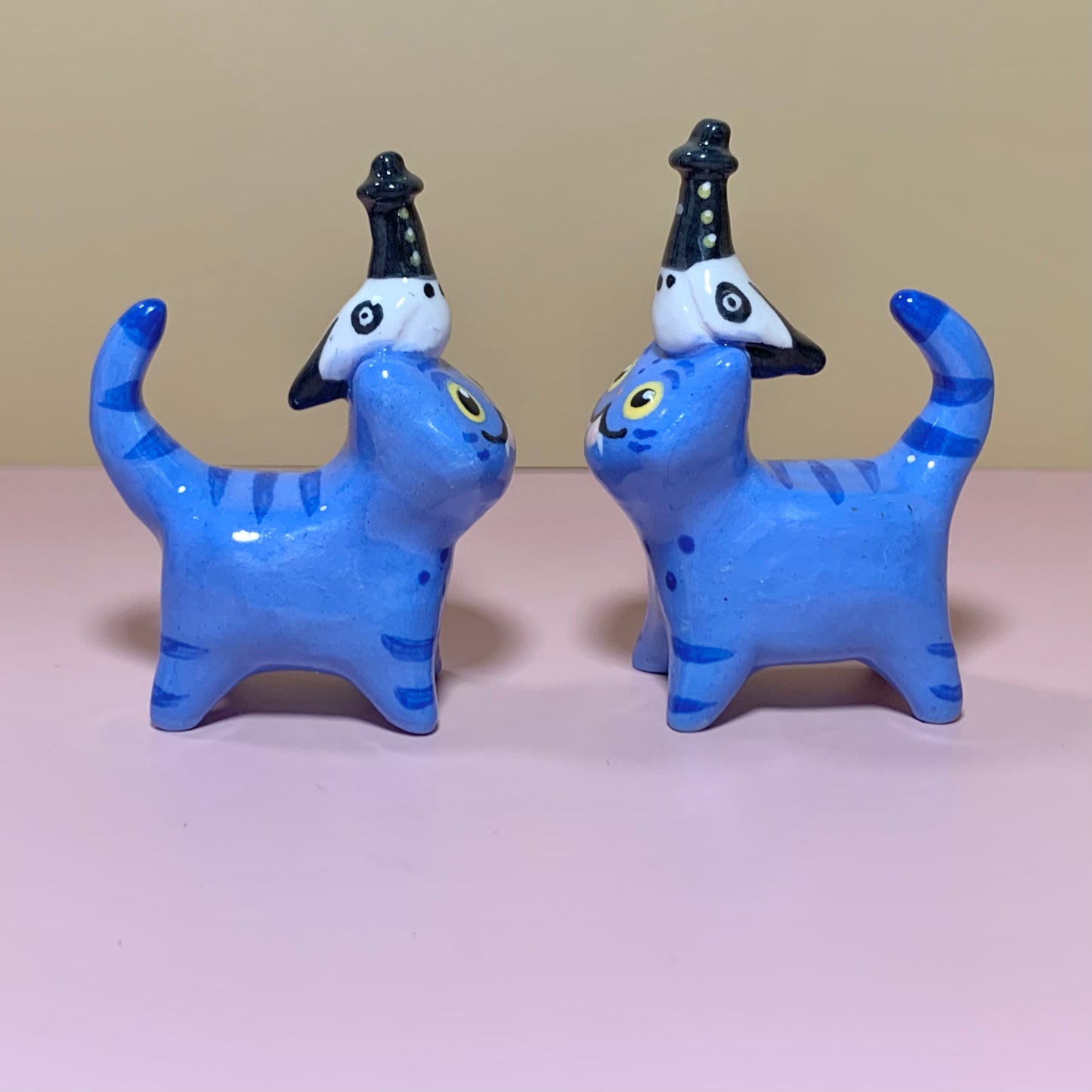 KPDH Sussie and Derpy Cat Ceramic Figurine