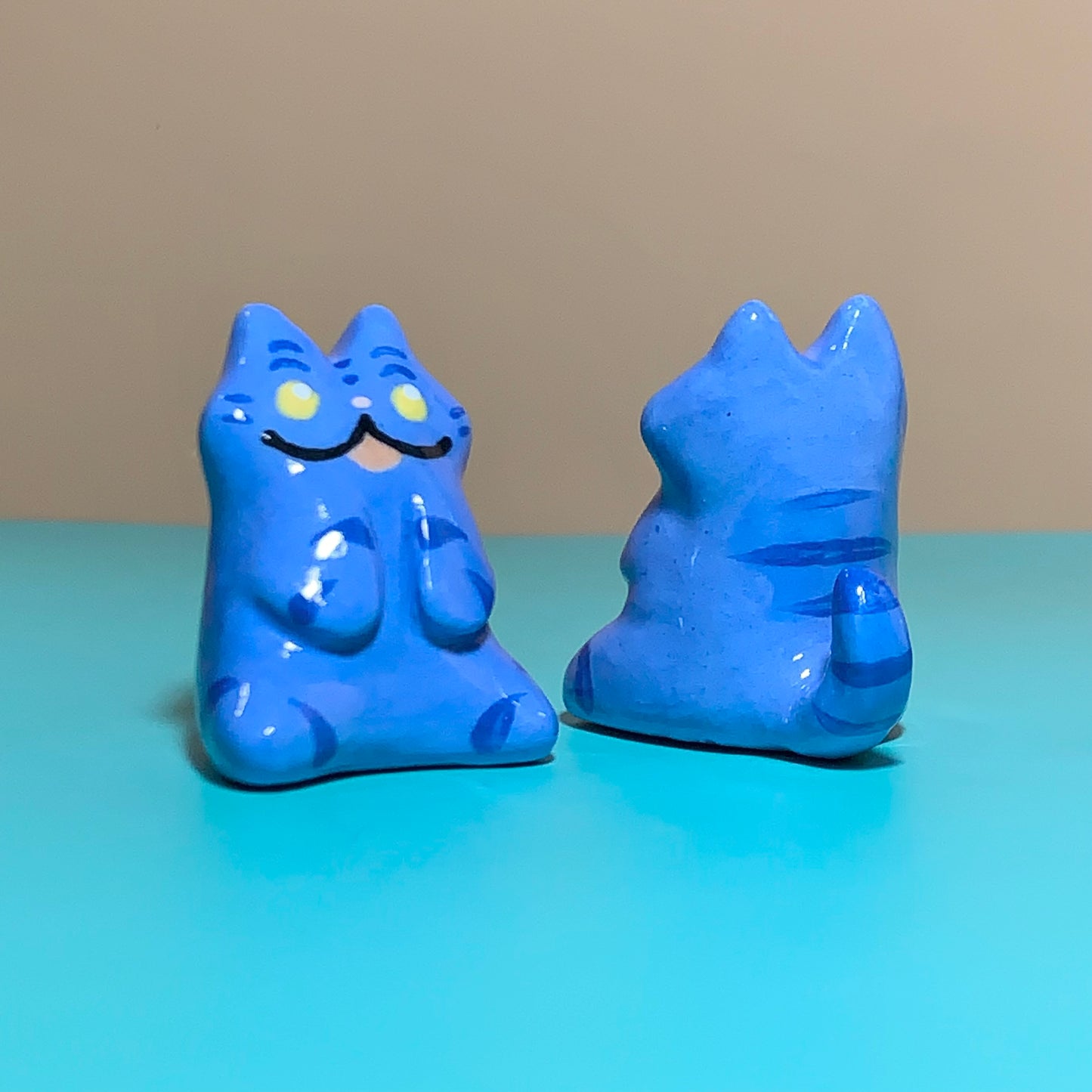 KPDH Derpy Cat Ceramic Figurine