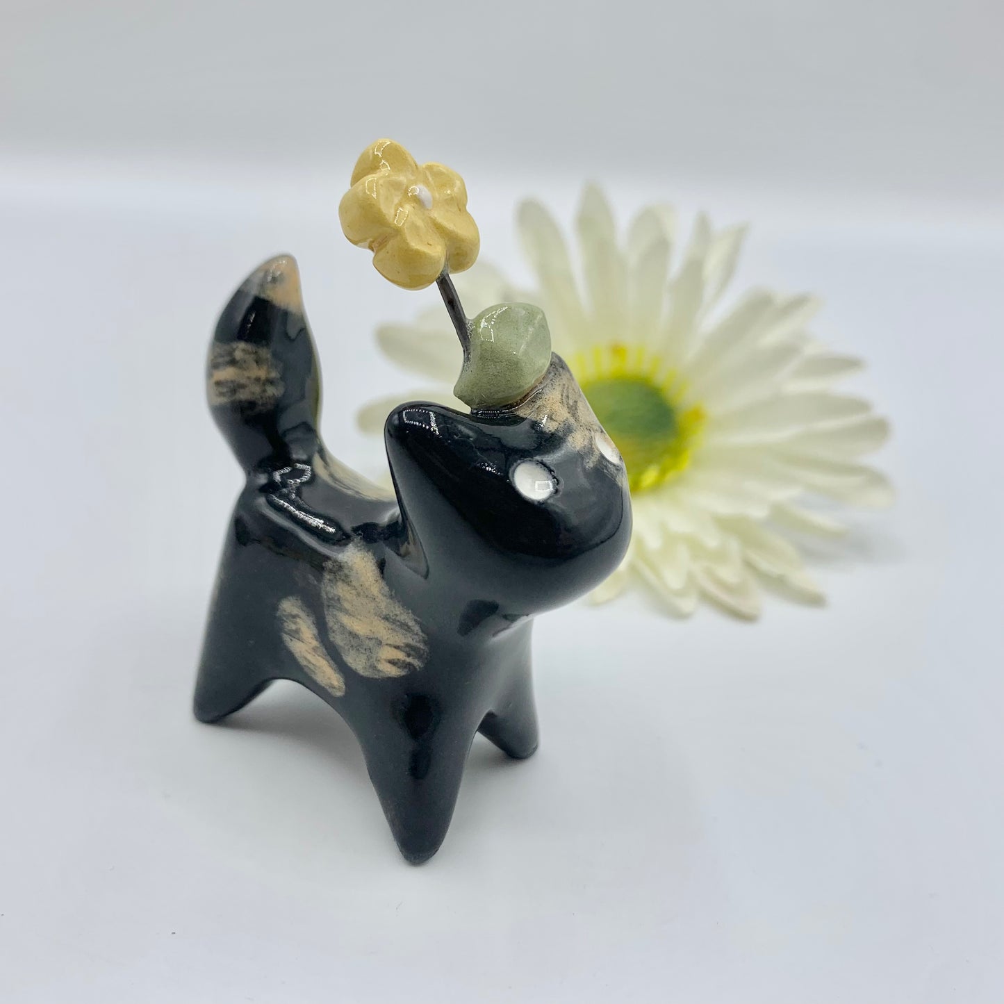 Flower Bouquet Ceramic Spotted Cats