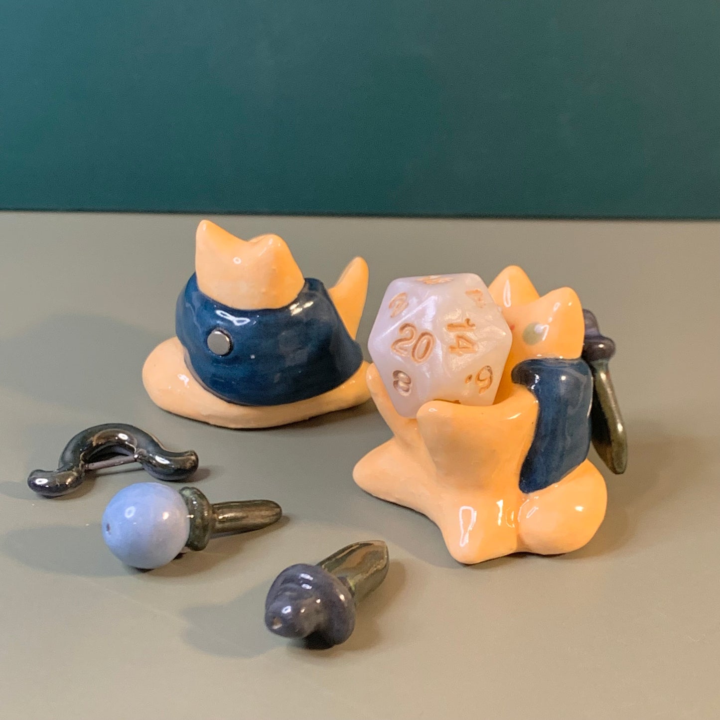 Companions w/ Weapon Attachments Dnd D20 Holder