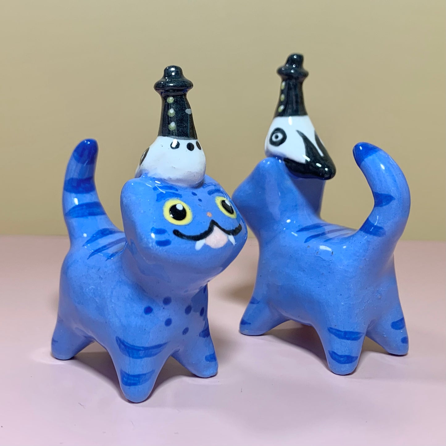 KPDH Sussie and Derpy Cat Ceramic Figurine
