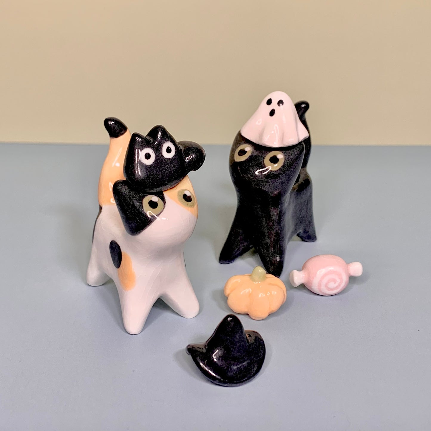 Halloween Set Kitty Cat Ceramic Figurine with Magnetic Attachments