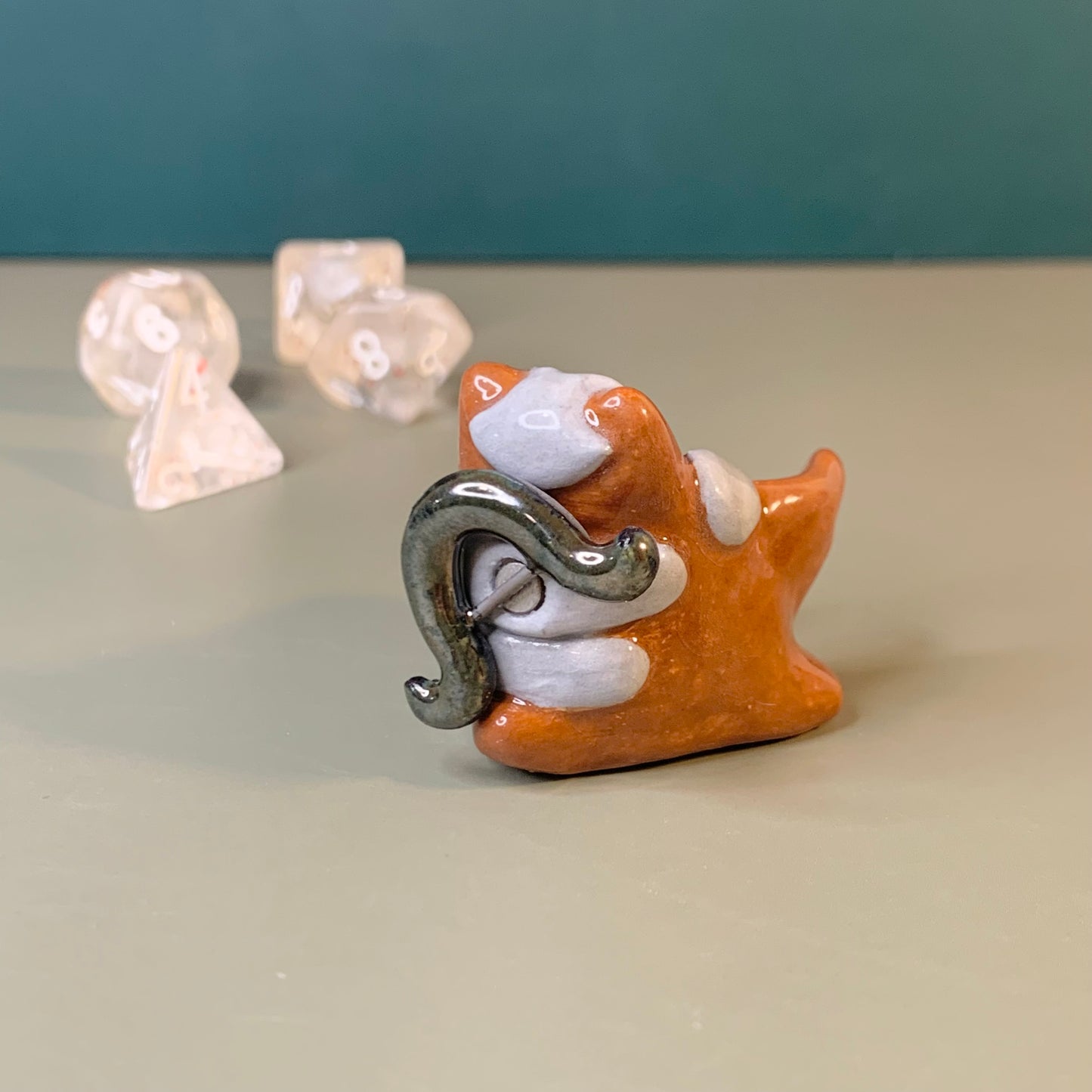 Critical Role Trinket w/ Weapon Attachments Dnd Companion D20 Holder