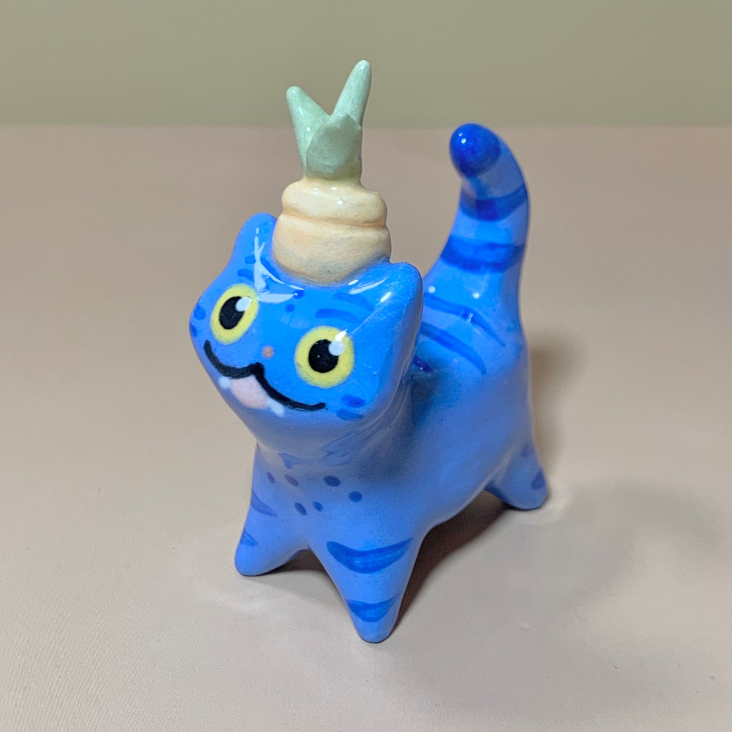 KPDH Derpy Potted Plant Cat Ceramic Figurine