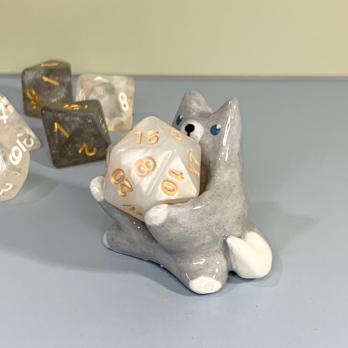 Grey Wolf Dnd Companion D20 Holder