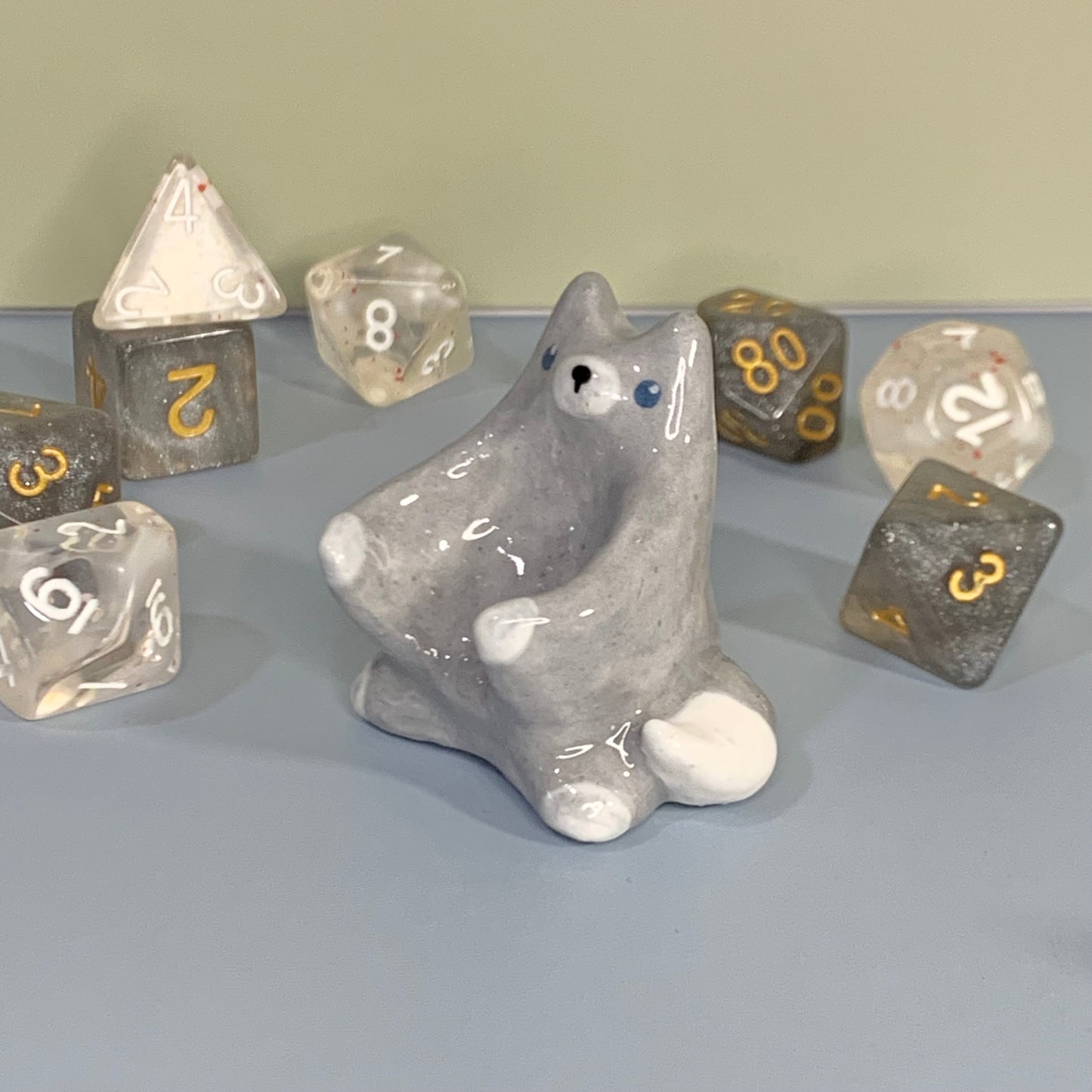 Grey Wolf Dnd Companion D20 Holder