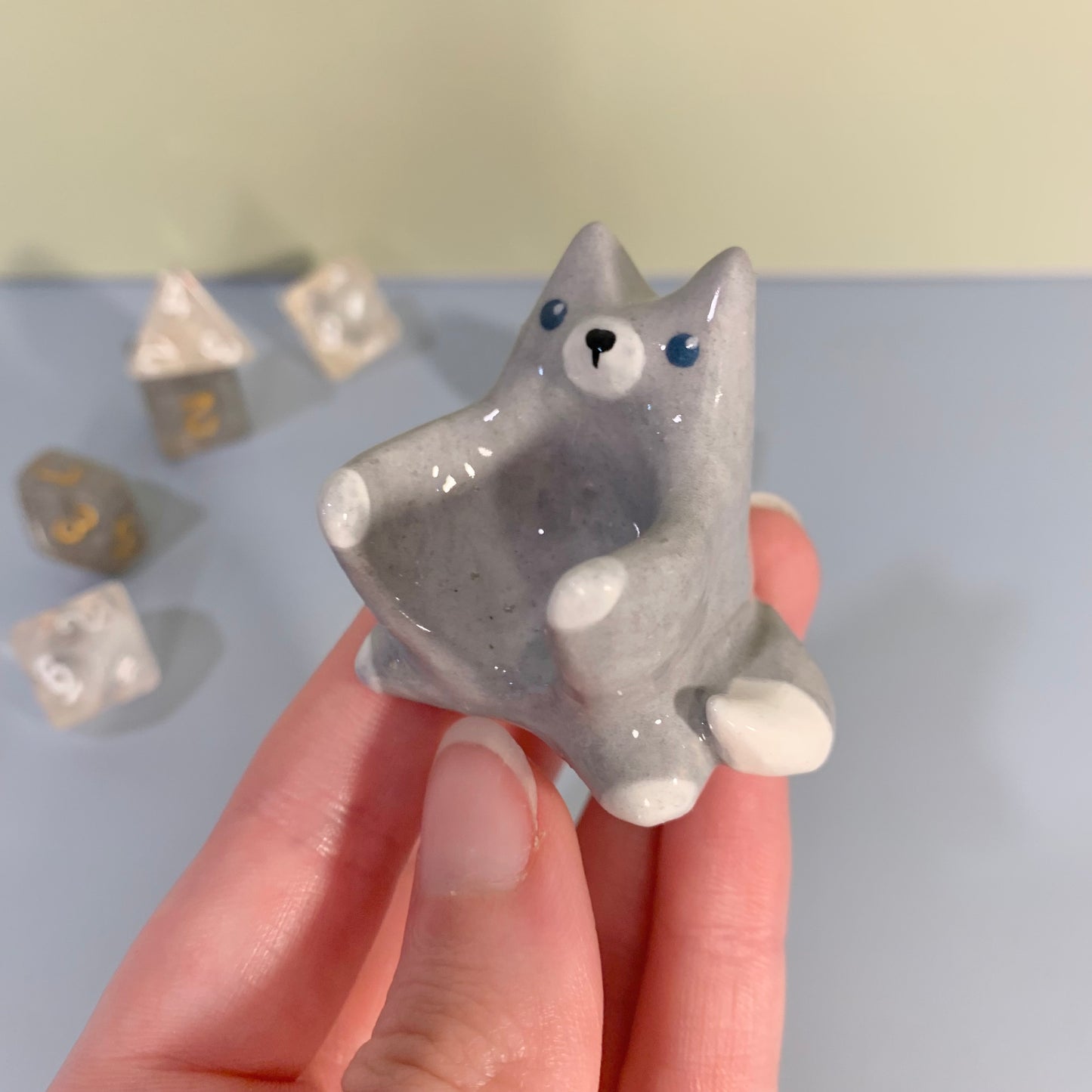 Grey Wolf Dnd Companion D20 Holder