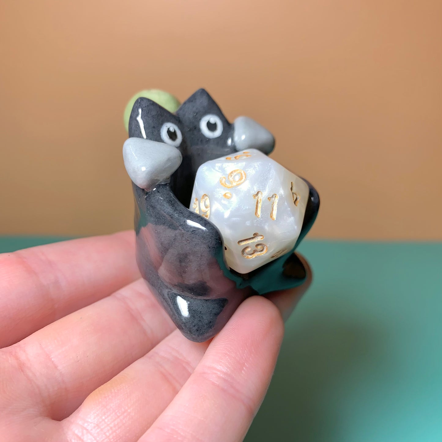 Dnd Companion Cat D20 Holder with Attachments