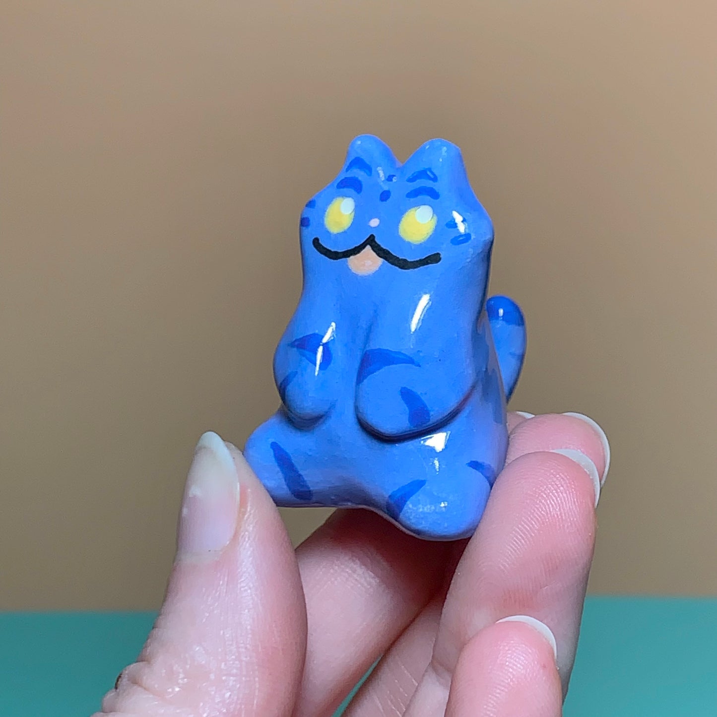 KPDH Derpy Cat Ceramic Figurine