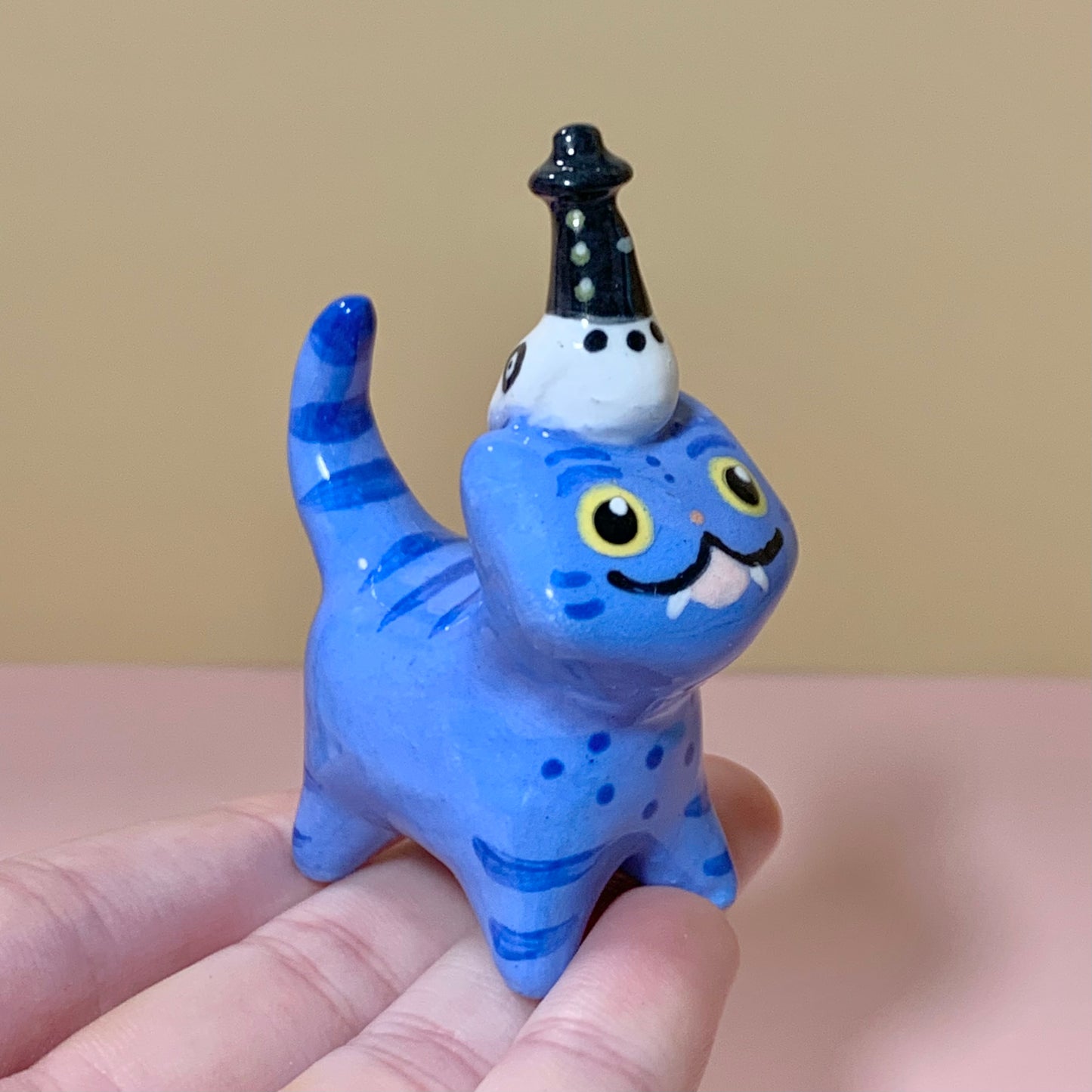 KPDH Sussie and Derpy Cat Ceramic Figurine