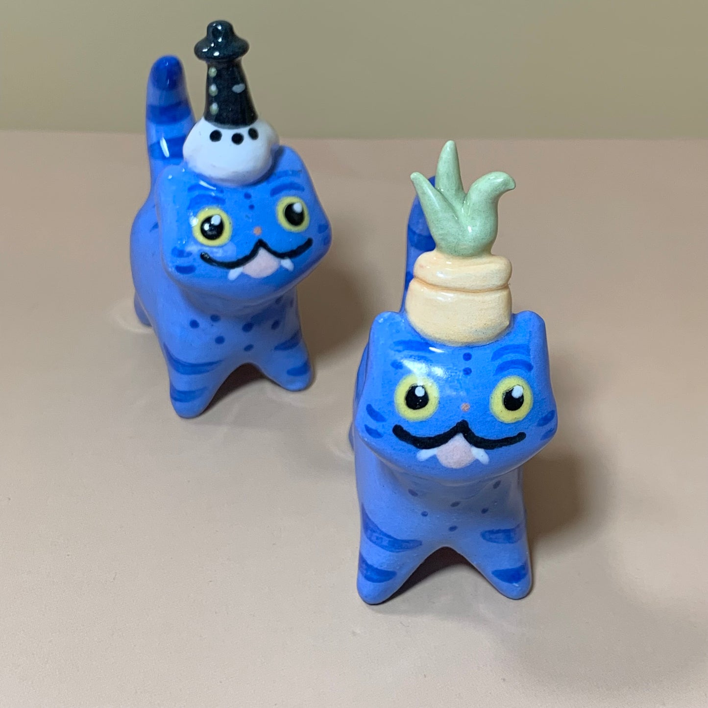 KPDH Derpy Potted Plant Cat Ceramic Figurine