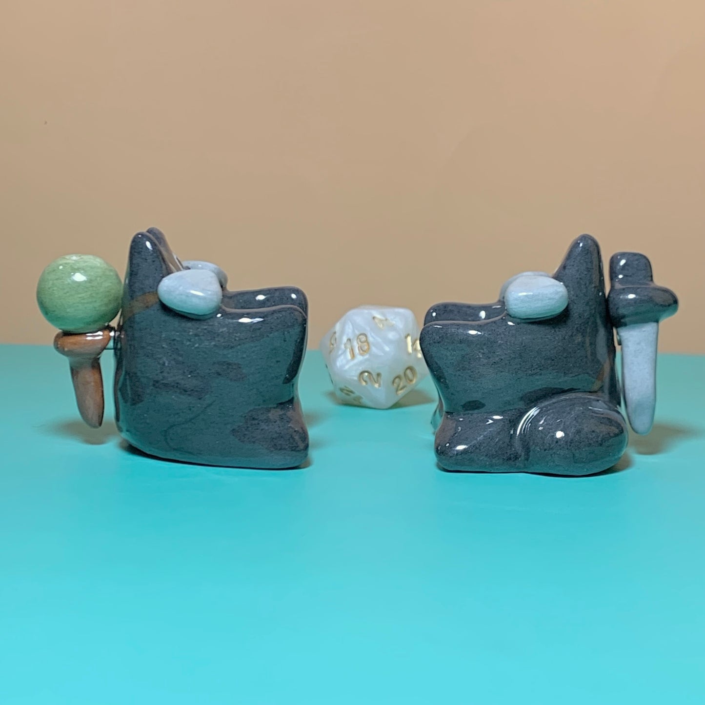 Dnd Companion Cat D20 Holder with Attachments