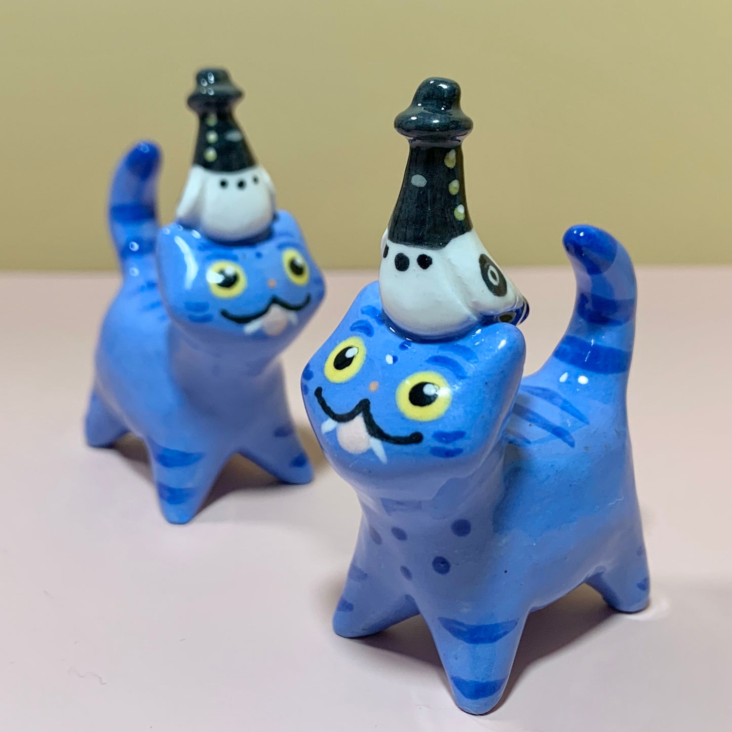 KPDH Sussie and Derpy Cat Ceramic Figurine