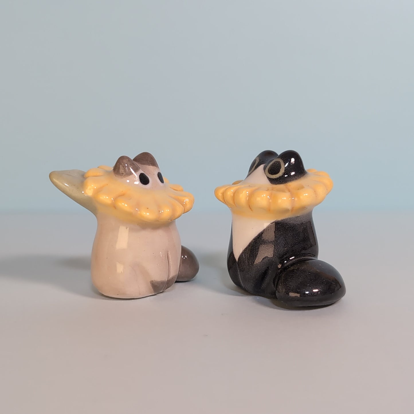 Mini Sunflower Kitty Cat Ceramic Figurine