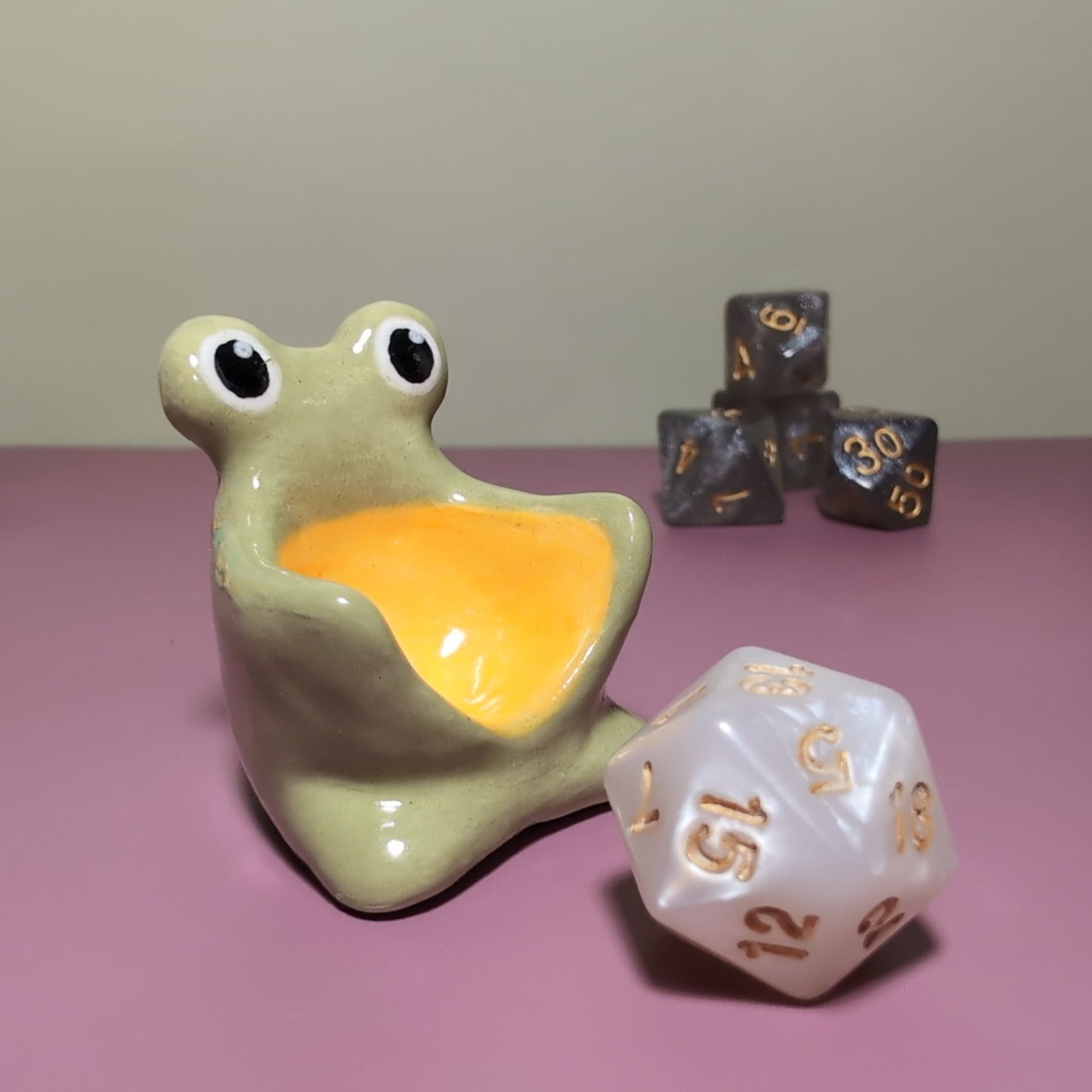 Dnd Frog Companion D20 Holder