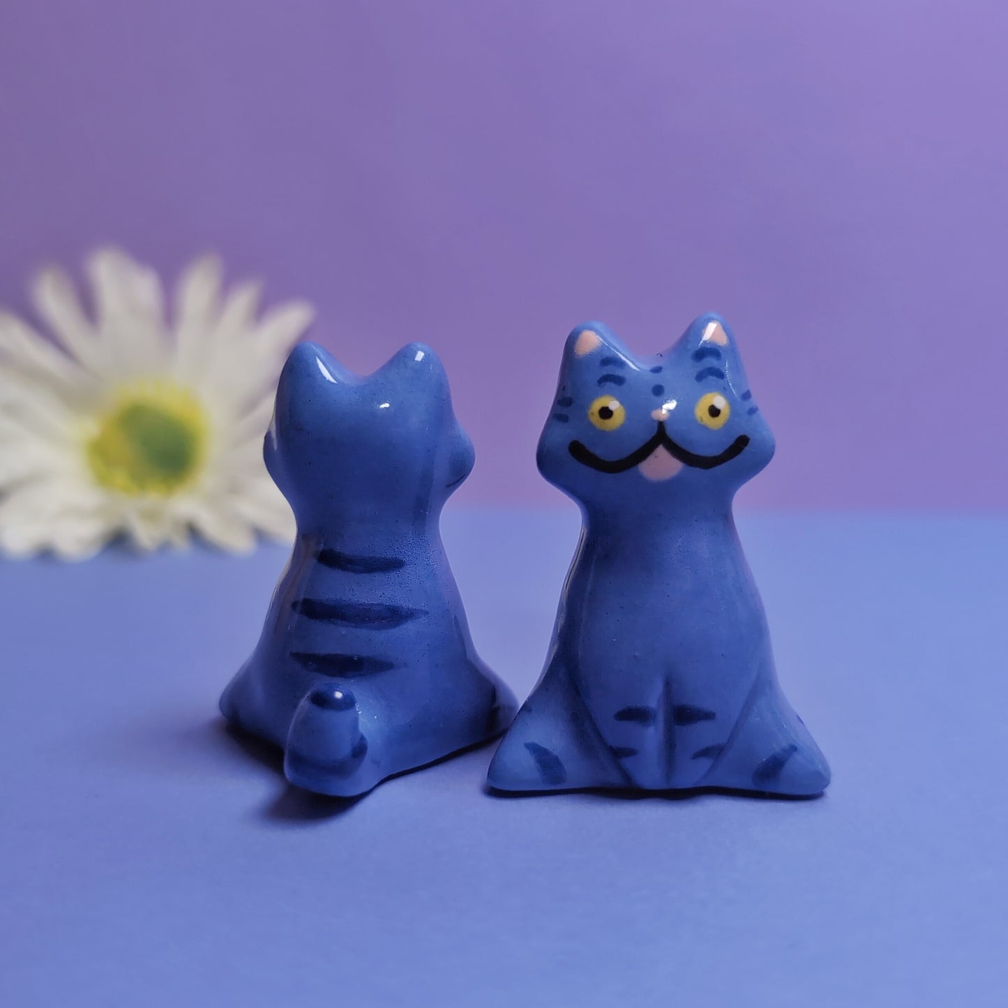 KPDH Derpy Cat Ceramic Figurine