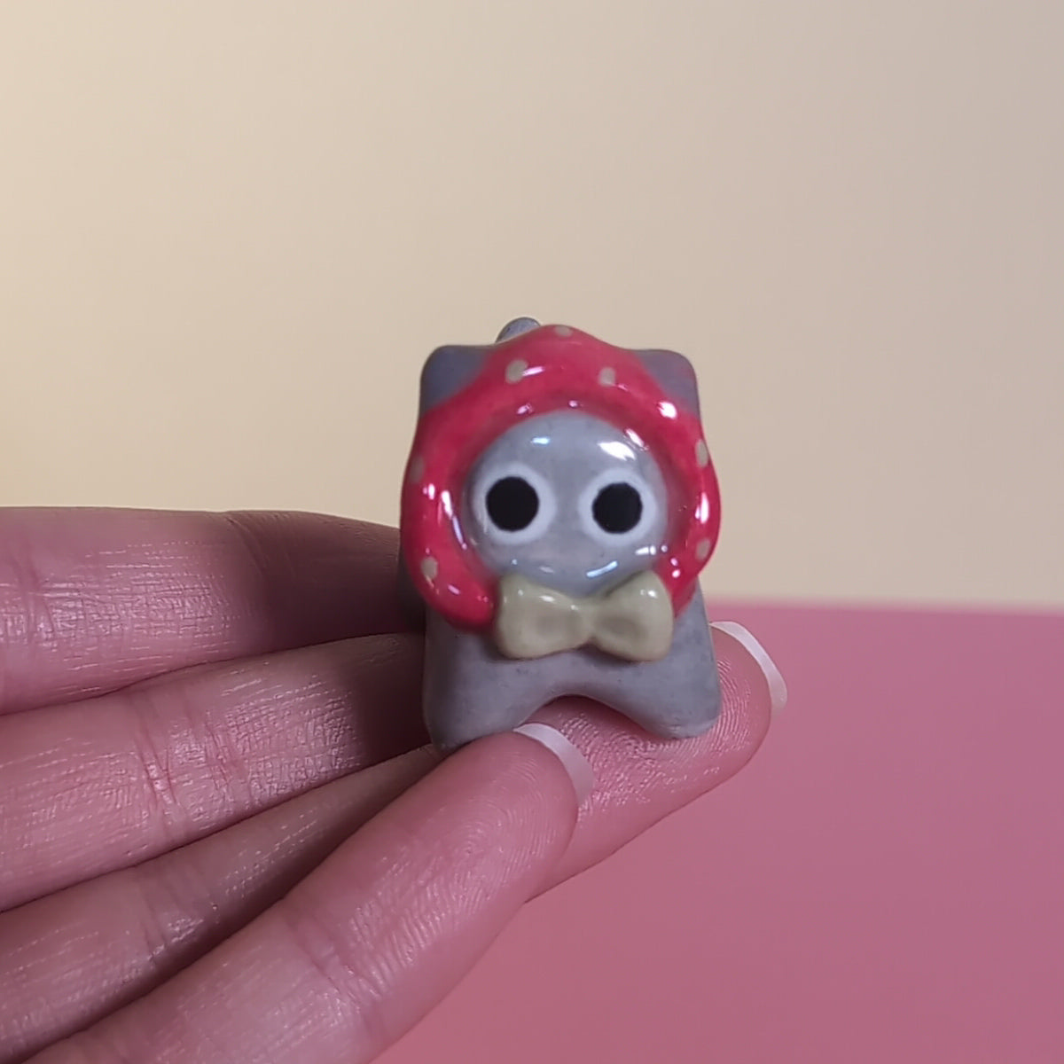 Mini Strawberry Kitty Cat Ceramic Figurine