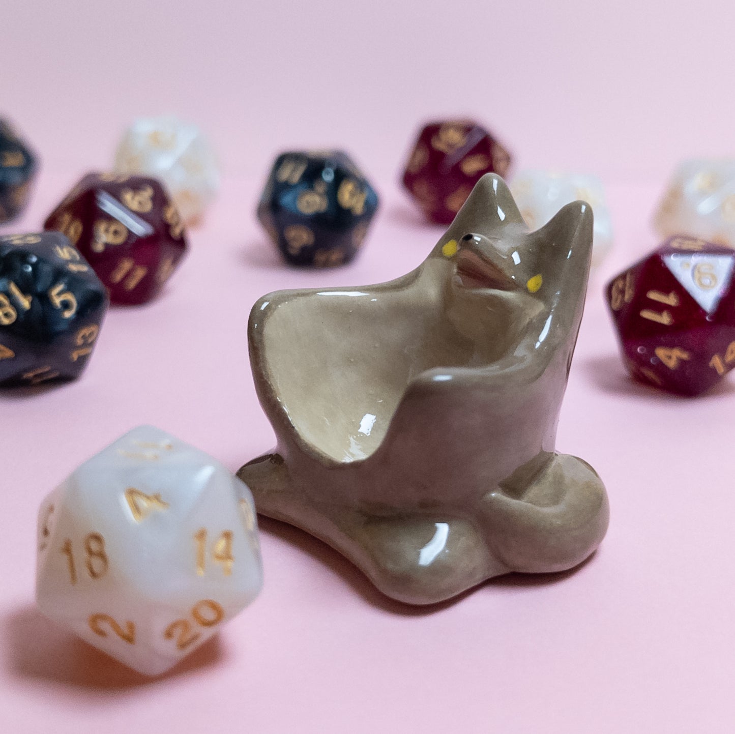 Dnd Wolf Companion D20 Holder