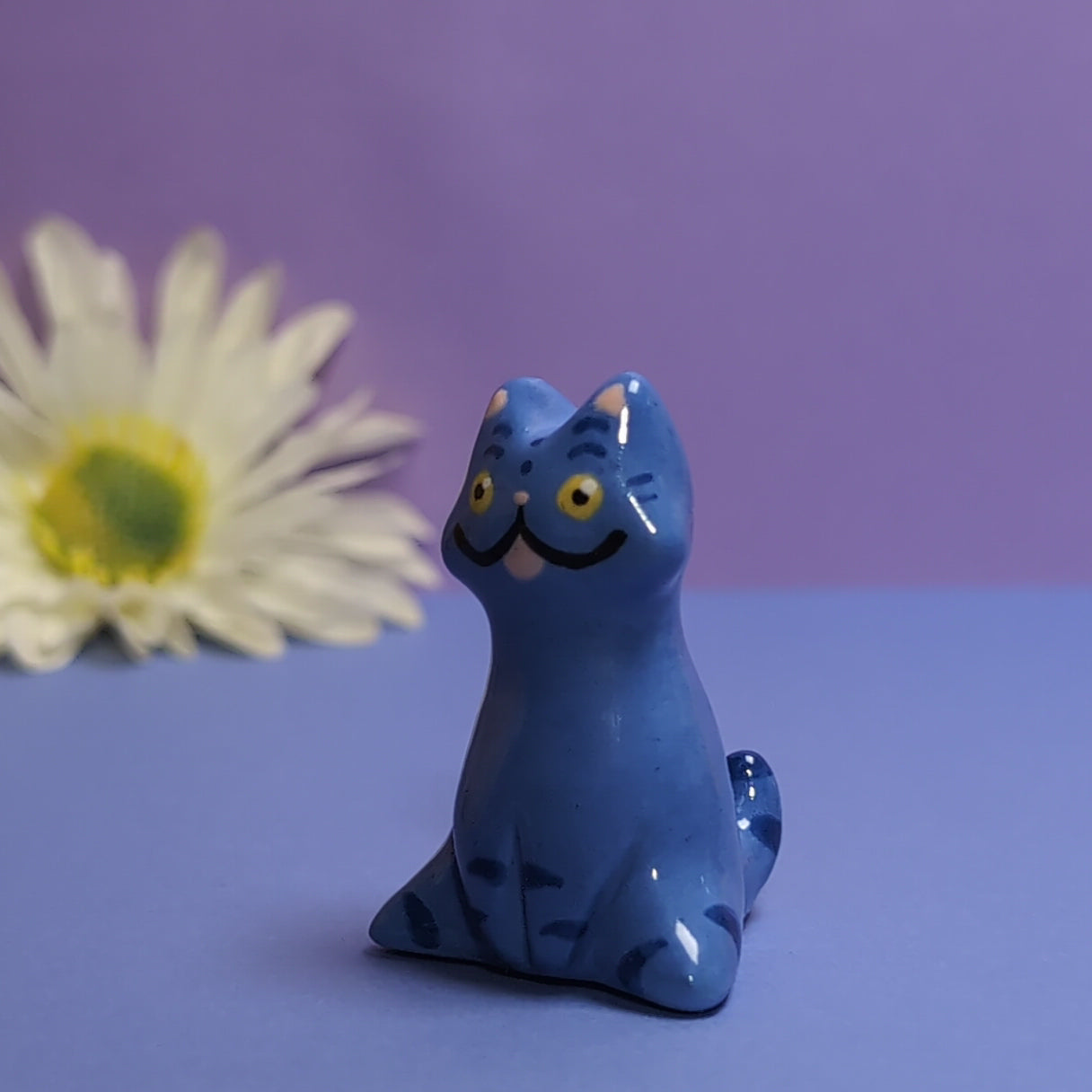 KPDH Derpy Cat Ceramic Figurine