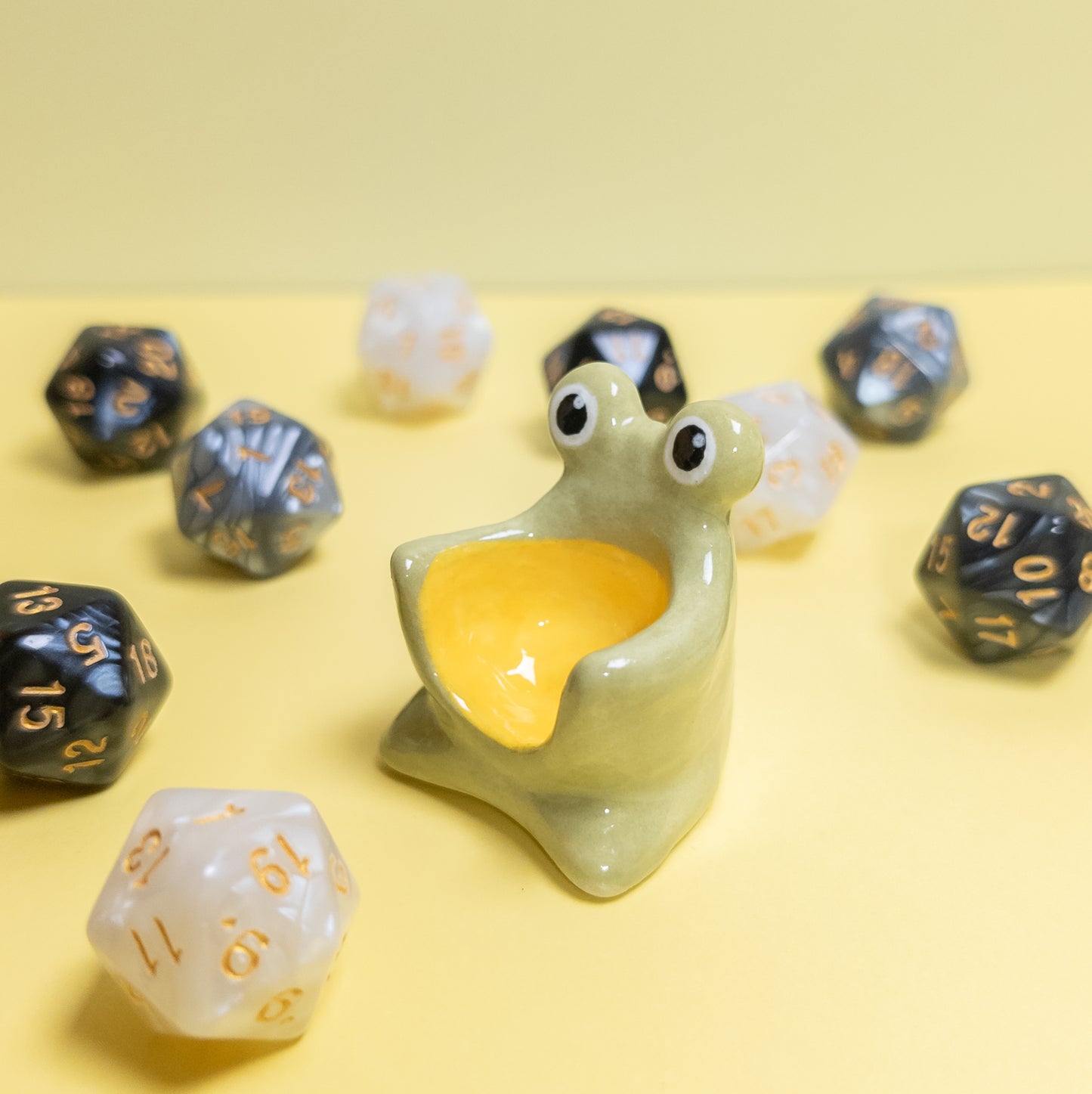 Dnd Frog Companion D20 Holder