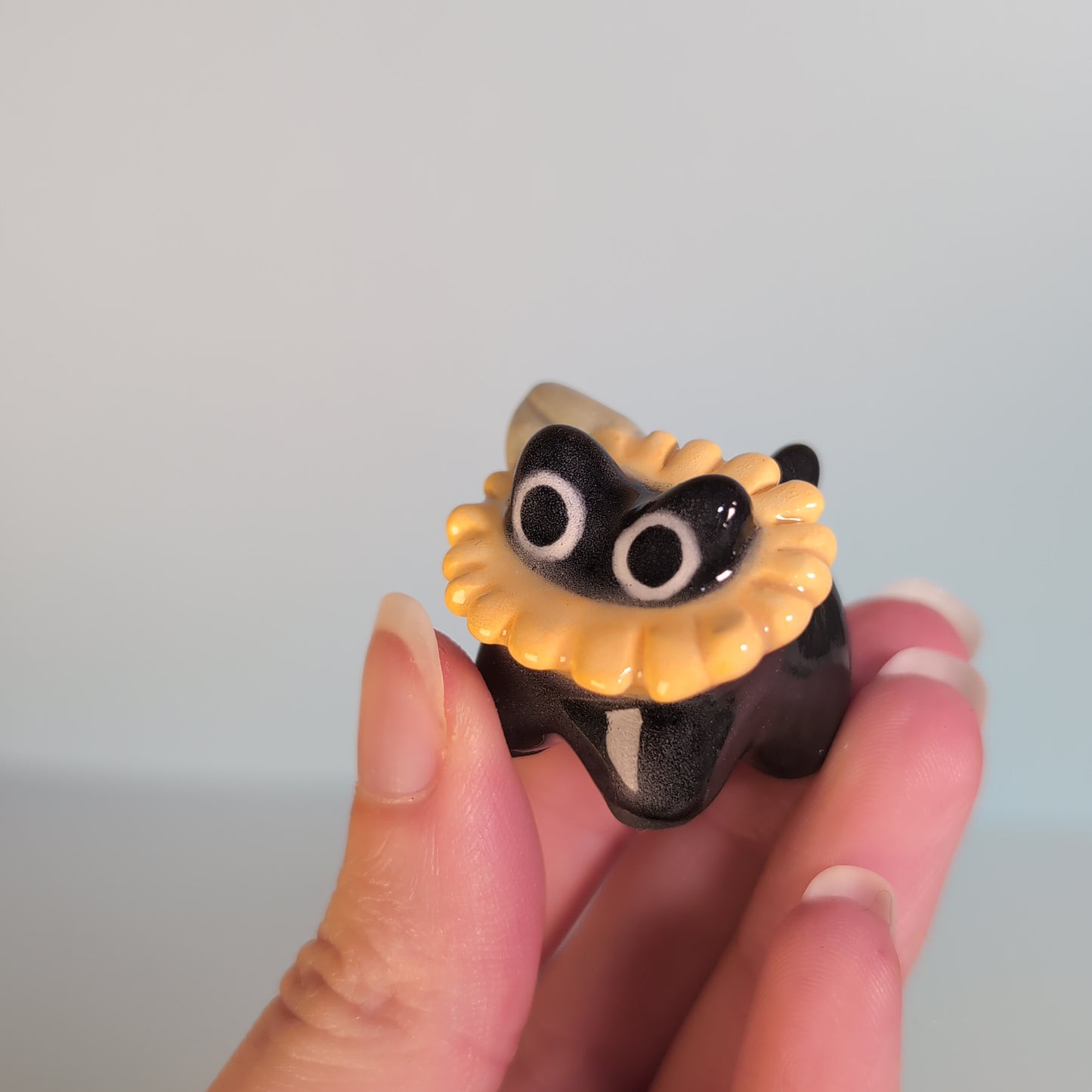 Mini Flower Kitty Cat Ceramic Figurine