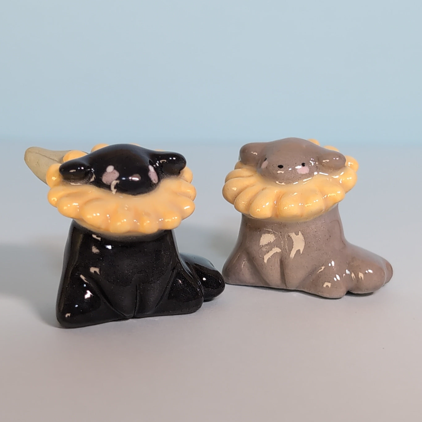 Mini Sunflower Puppy Dog Ceramic Figurine