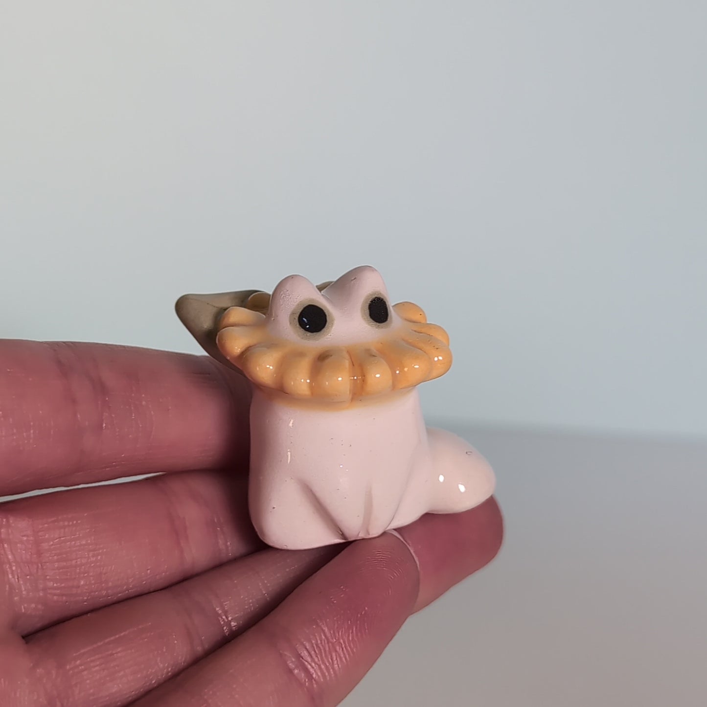 Mini Sunflower Kitty Cat Ceramic Figurine