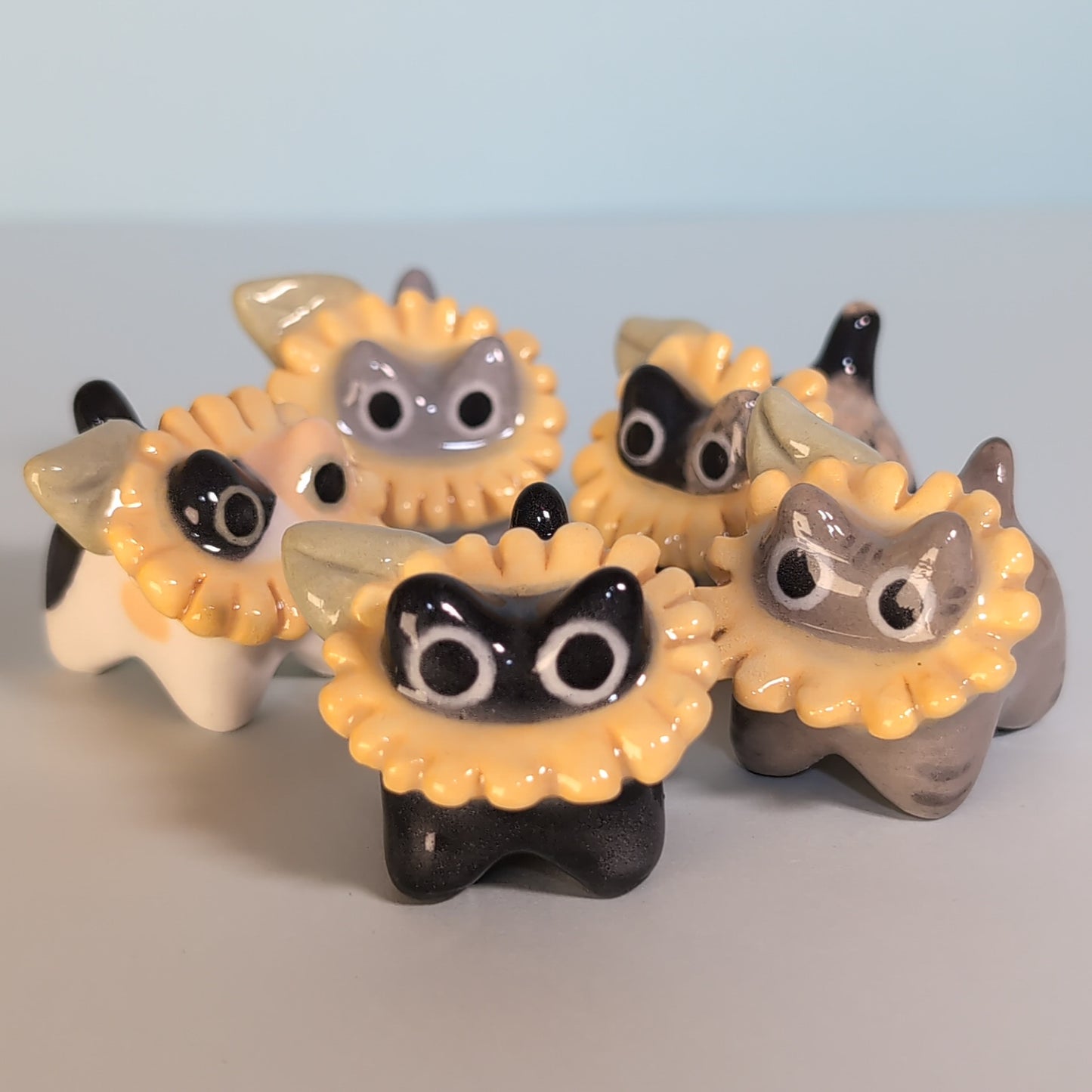 Mini Flower Kitty Cat Ceramic Figurine