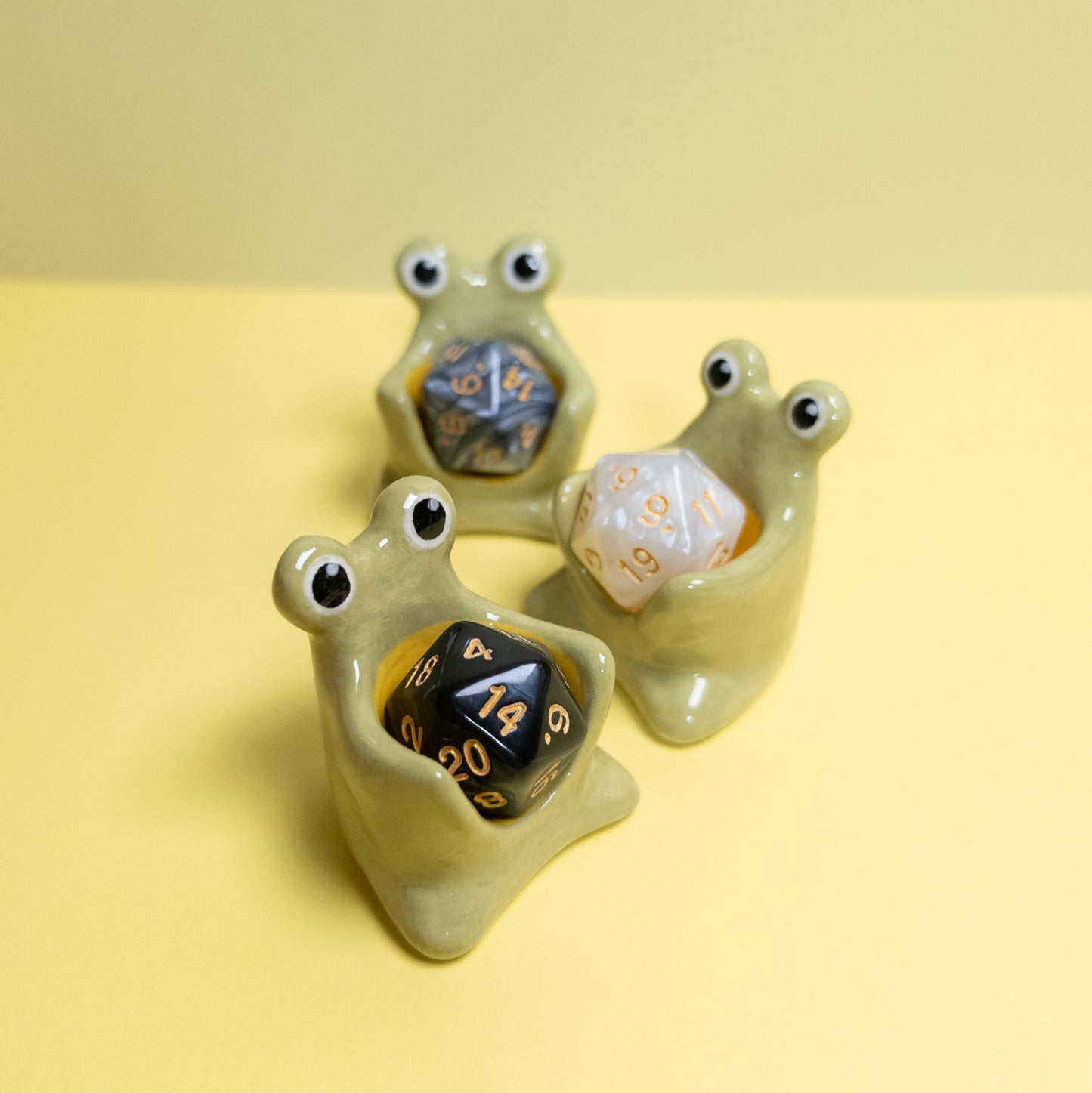 Dnd Frog Companion D20 Holder