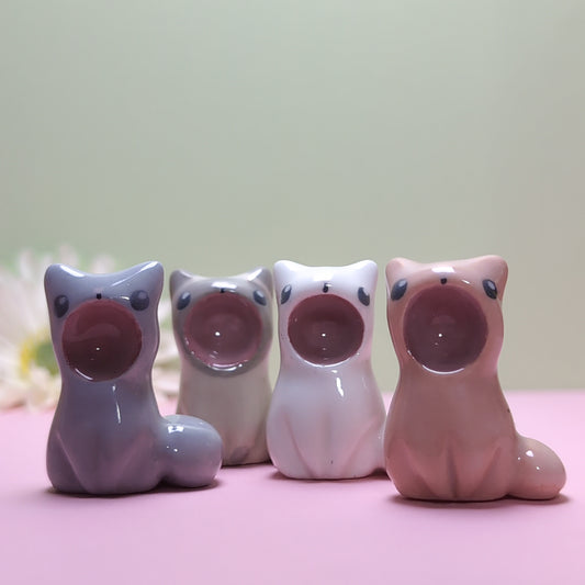 Screaming Cat Ceramic Figurine