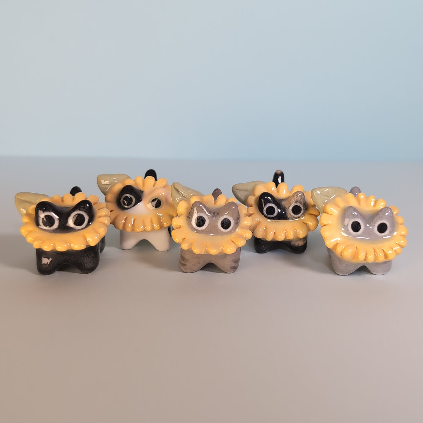 Mini Flower Kitty Cat Ceramic Figurine
